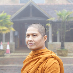 Photo of Ajahn Ratanawanno